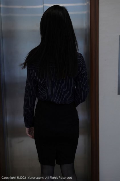 刺激的乱亲海报