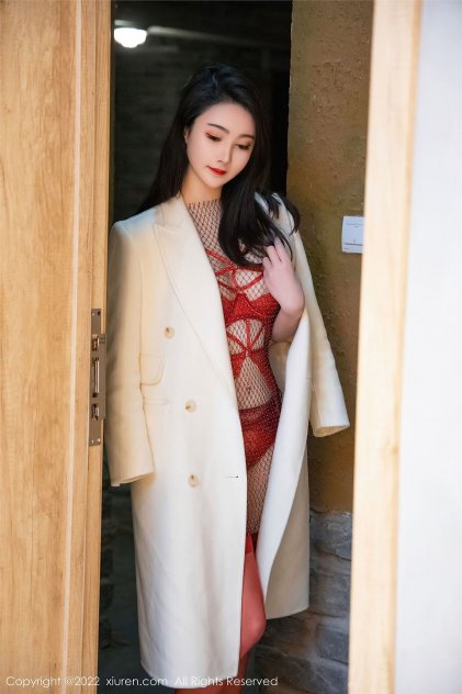 护士脱了精光让人吃㊙️奶海报